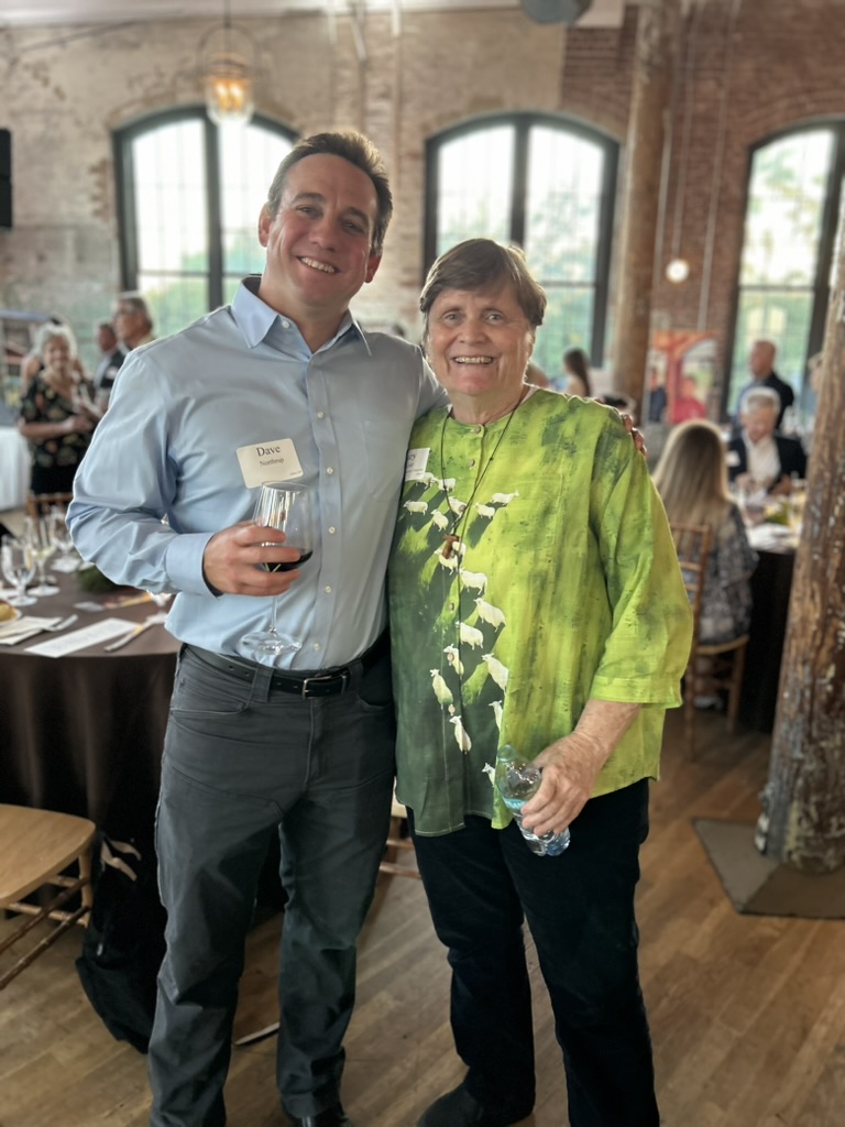 0ae2e7b8 A91e 4d5f 9e68 2b755a317d9a 1 105 C