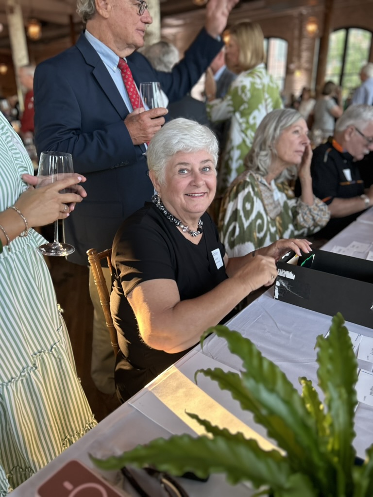 C262e09c 6585 4470 96fe B353e86ffae7 1 105 C 1